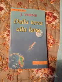 libro dalla terra alla luna