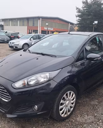 Ford Fiesta 1.5 TDCi 75CV 5 porte Titanium-neopate