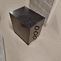 Cassettiera in acciaio nero con ruote