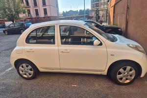nissan micra 2000 e 