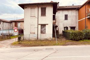CASA INDIPENDENTE A CASATENOVO