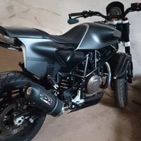 Husqvarna 701 svartpilen