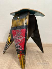 Sgabello com tavola skate riciclata