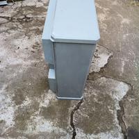 Cassetta per 4 contatori elettricità