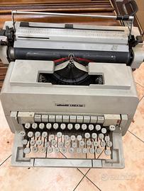 Macchina fa scrivere Olivetti linea 98