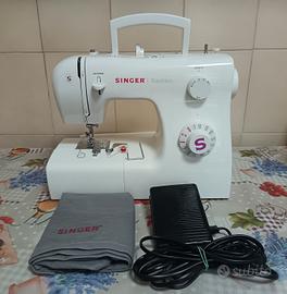 Macchina da cucire Singer 2263