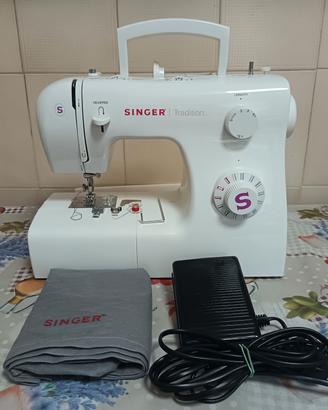 Macchina da cucire Singer 2263