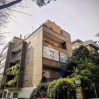 4 LOCALI A ROMA