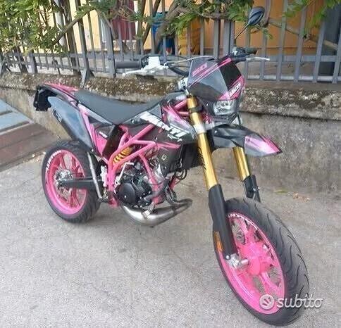 Scooter Valenti N01 50 Usato Valenti N01 Valenti 50 Usato Moto