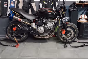 Honda Hornet 600 cafè racer