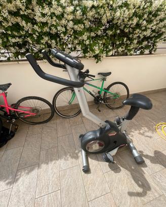 Cyclette da casa – Attrezzo per allenamento.