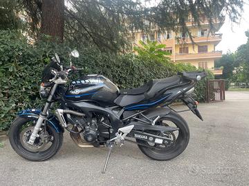 Yamaha nera FZ6 NS1 CV98 cavalleria top