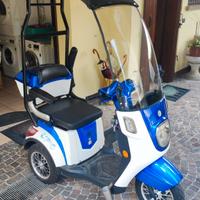 scooter elettrico tre ruote