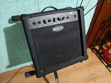 Amplificatore combo per basso