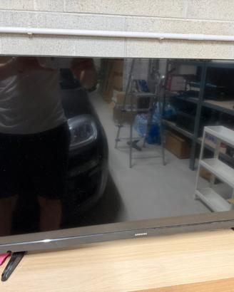 Tv Samnau g 32’’ UE32T4000Ak