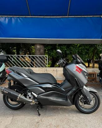 XMAX 300 TECH MAX