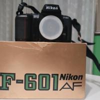 Nikon 601 AF + 3 obiettivi + flash + zaino fotogra