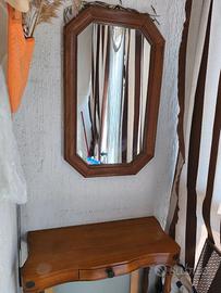 Mobiletto con specchio 