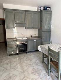 Cucina grigio tortola