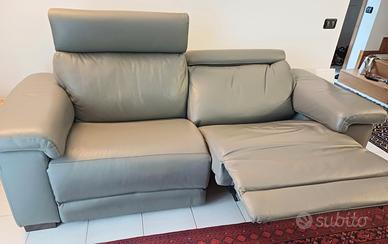 Divano elettrico e poltrona reclinabile