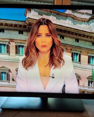 TV Panasonic LCD 32 "modello TX-32J330E 