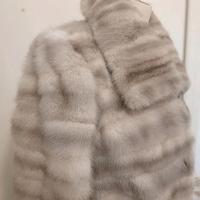 splendida pelliccia di visone grigio 