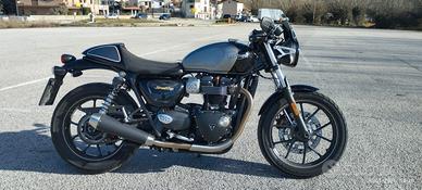 Triumph Street Cup 900