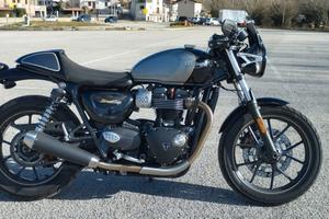 Triumph Street Cup 900