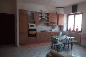 Stanza e bagno esclusivo a Nova Milanese