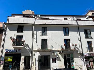 3 LOCALI A COSENZA
