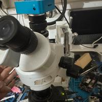 Microscopio professionale