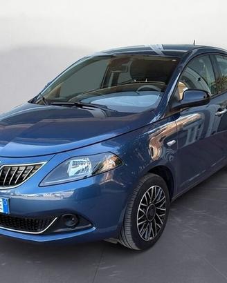 Lancia Ypsilon 1.0 FireFly 70cv Hybrid Platino