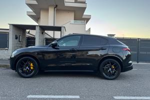 STELVIO veloce 210cv UNICOPROPIETRARIO come nuova