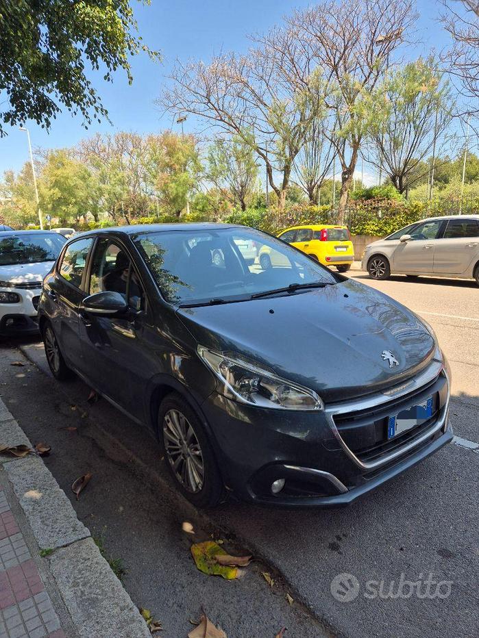 Peugeot 208 1° serie