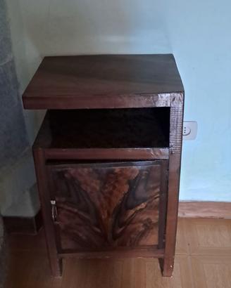 Comodino art decò