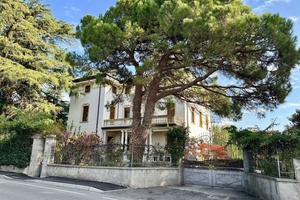 Villa o villino Valeggio sul Mincio [P 23.25VRG]