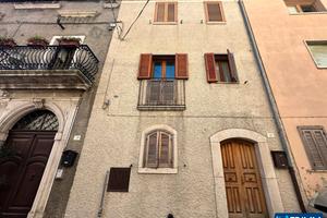 Casa cielo-terra con giardino e garage - Oratino