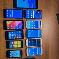 Lotto 11 telefoni + 1 tablet funzionanti 