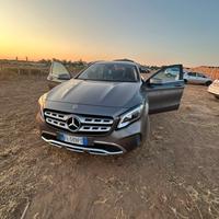 mercedes GLA