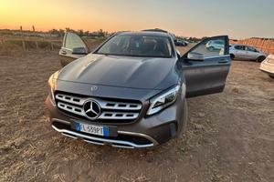 mercedes GLA