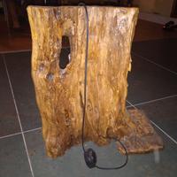 Lampada in legno fatta a mano