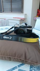 Reflex Nikon Zfc