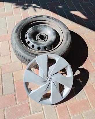 4 Gomme Hankook, cerchi e copricerchi Toyota