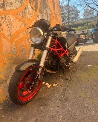 Ducati monster 695