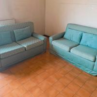 Divani  2 posti