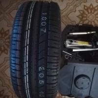 Ruota auto e kit sostituzione