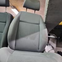 Sedile anteriore sx VOLKSWAGEN CADDY del 2010