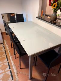 Tavolo in vetro allungabile e 6 sedie
