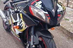 Yamaha yzf r6