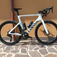 Canyon Aeroad CF SLX 7 Di2 TG L
